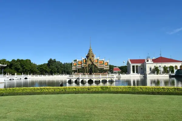 Bang Pa-In Royal Palace, Ayutthaya History & Architecture