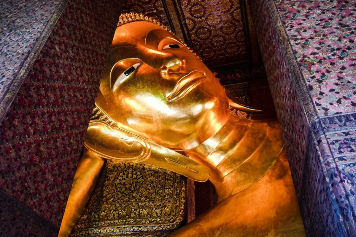 Wat Pho Reclining Buddha Bangkok - Visitor Guide