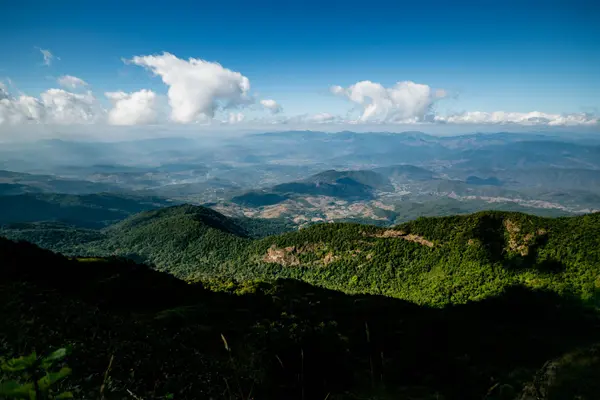 Chiang Mai Travel Guide: Culture, Nature & Authentic Experiences (2026)