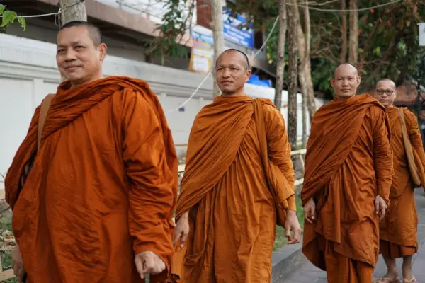 Experience Monk Meditation: Authentic Temple Visit Guide Chiang Mai