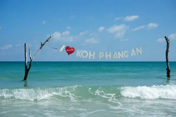 Koh Phangan Island Guide: Phi Phi Transfer & Wellness (2026)