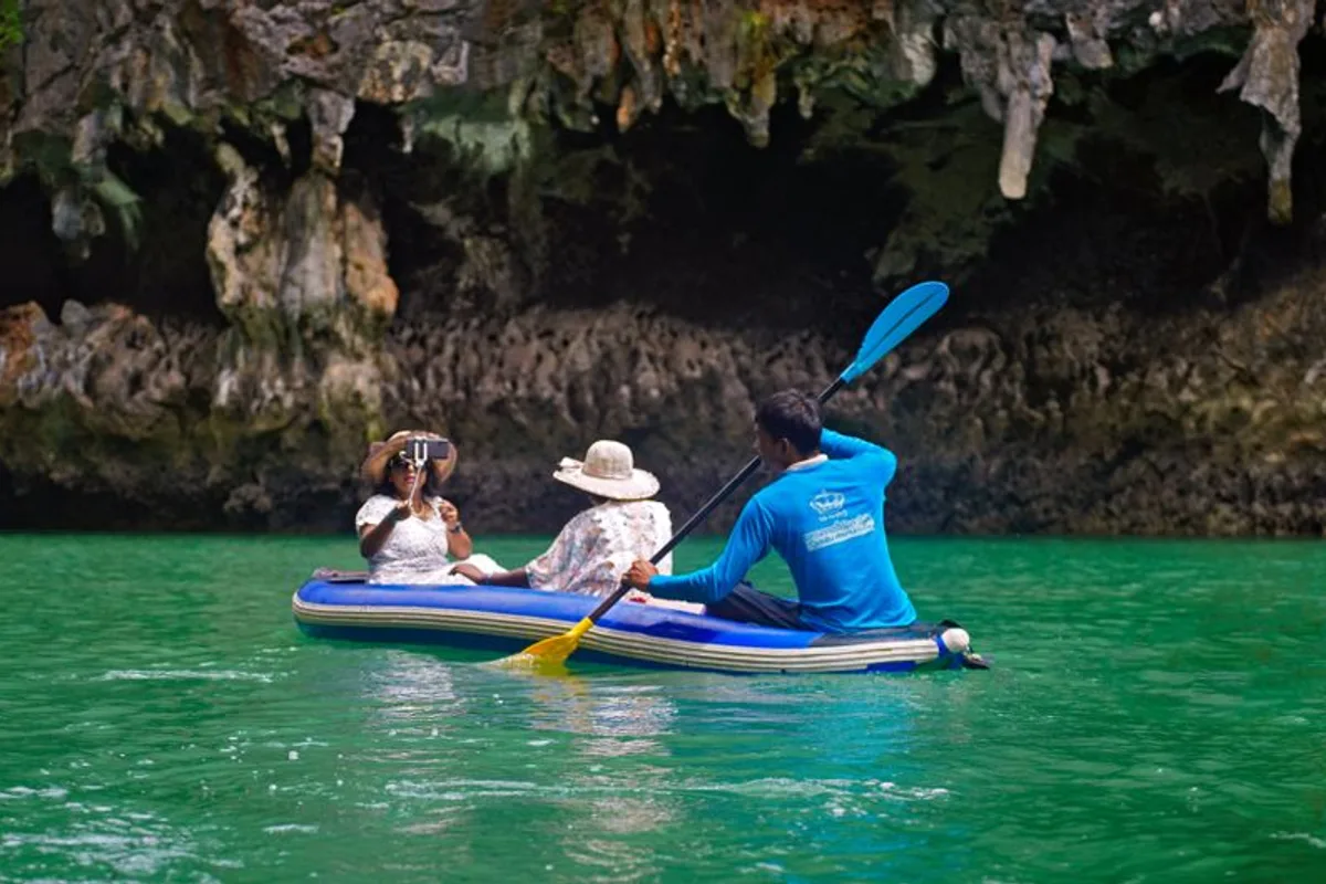 Kayaking in Krabi's Ao Thalane Mangroves - A Unique Ecosystem Escape